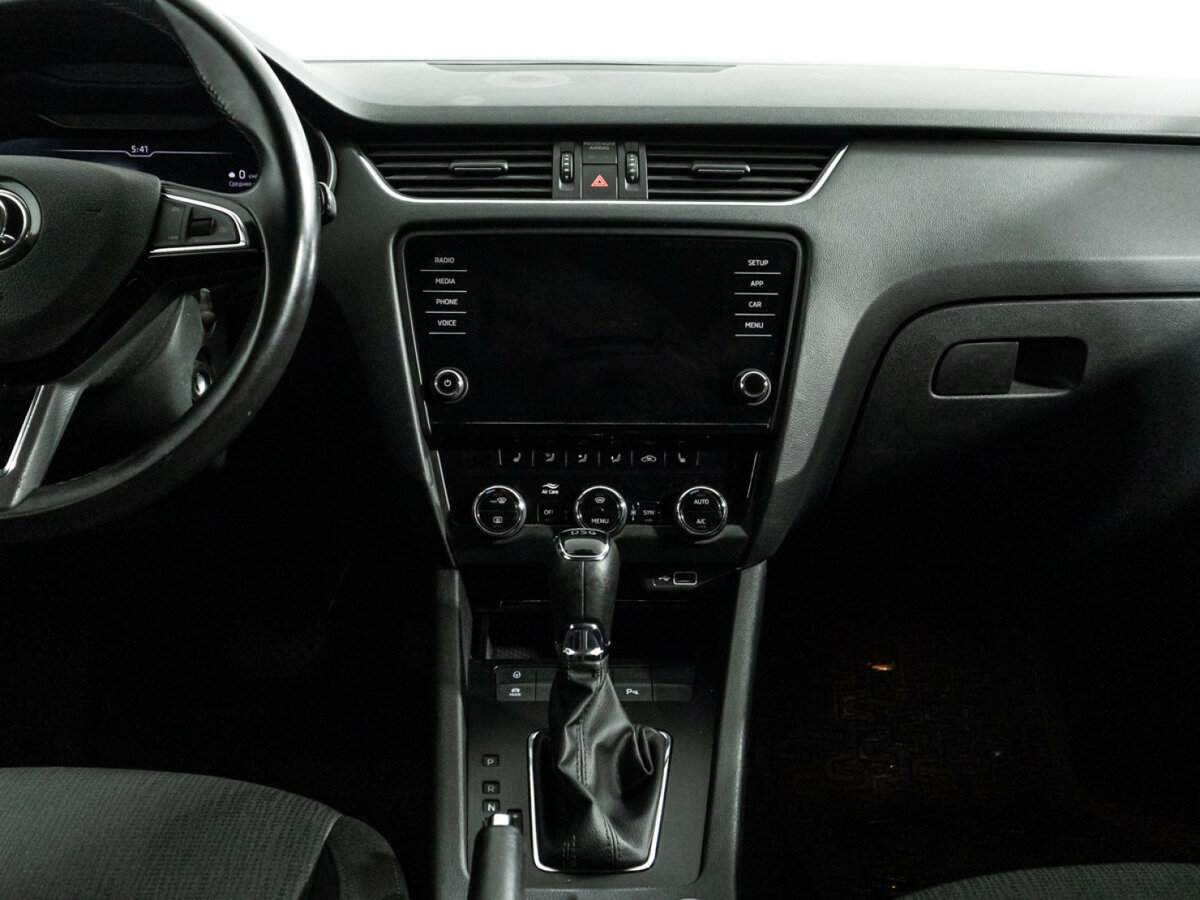 Шкода Октавия б/у, 2020, Роботизированная. Фото: #13