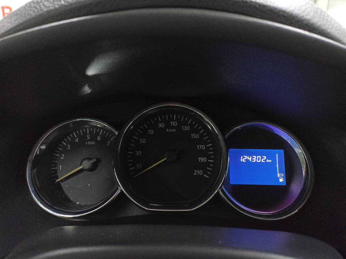 Рено Сандеро б/у, 2017, Механическая. Фото: #12