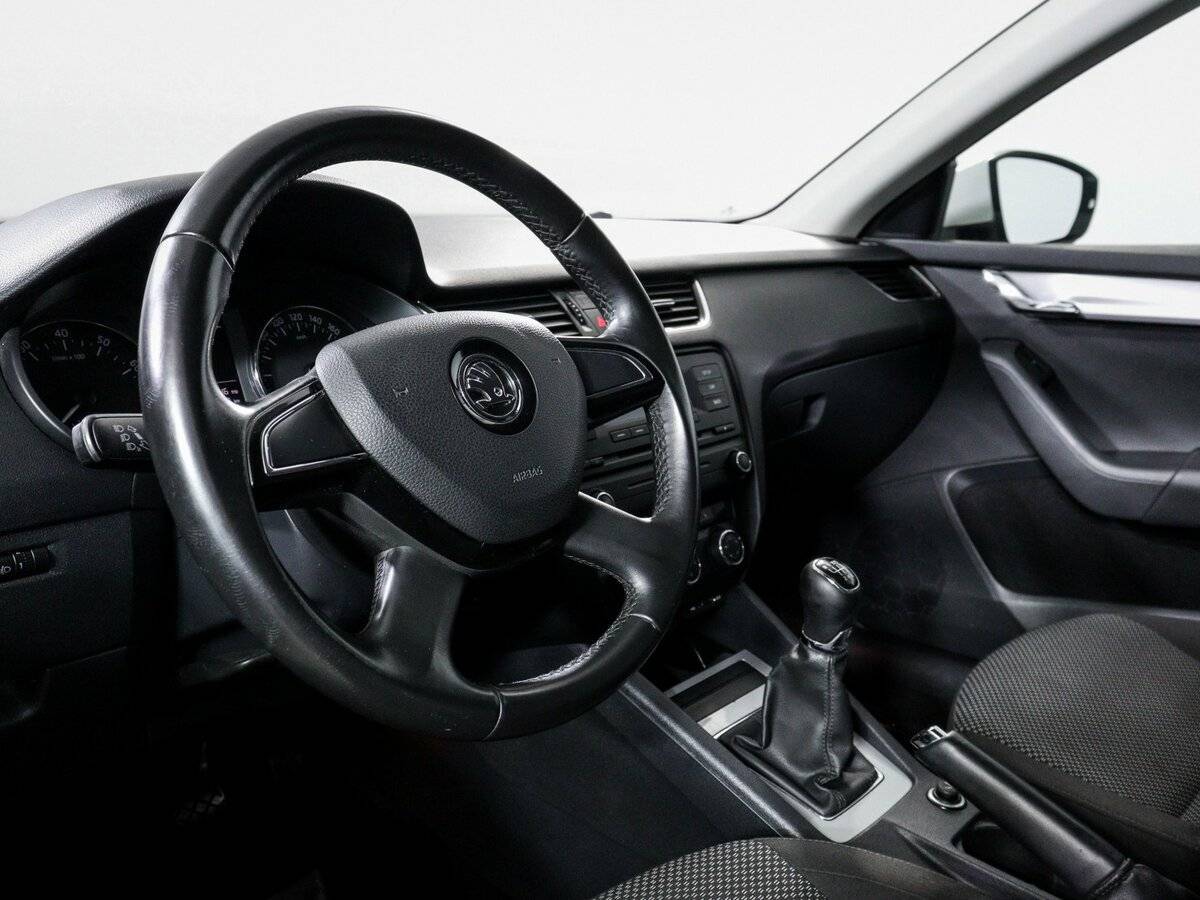 Шкода Октавия б/у, 2014, Механическая. Фото: #13