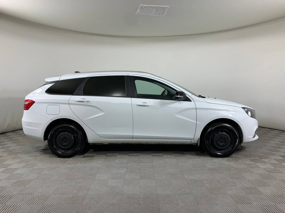 Лада (ВАЗ) Веста б/у, 2021, Механическая. Фото: #3