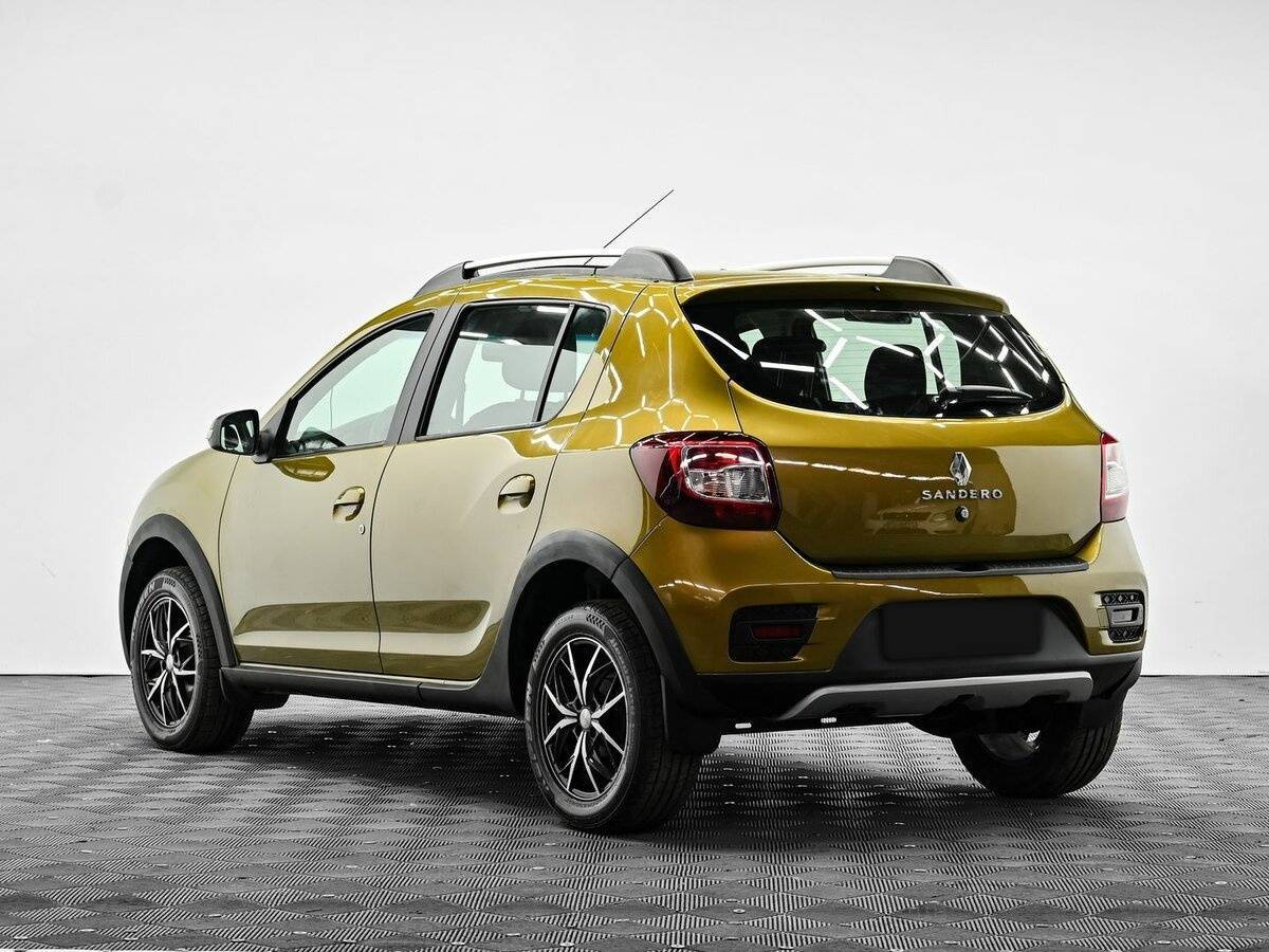 Рено Сандеро б/у, 2016, Автоматическая. Фото: #2