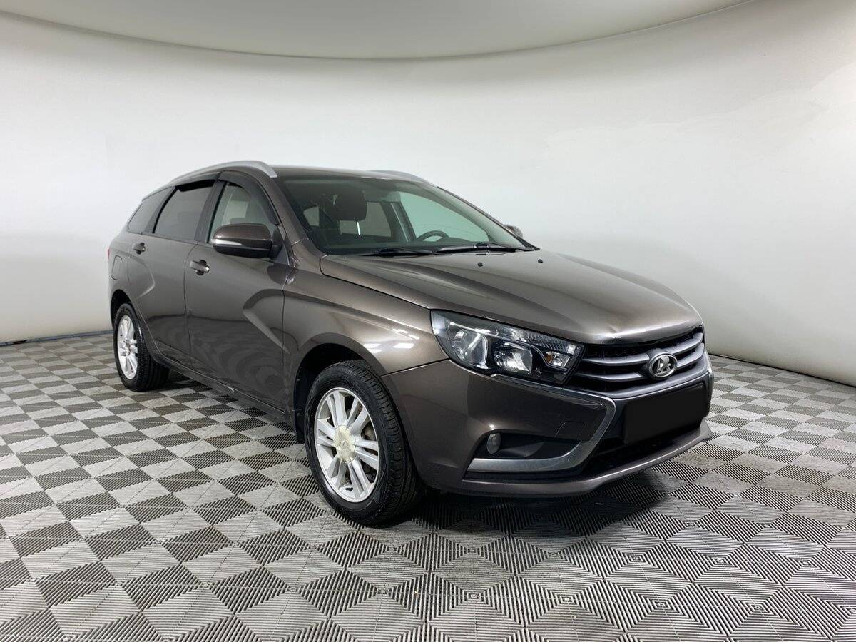 Лада (ВАЗ) Веста б/у, 2018, Механическая. Фото: #2