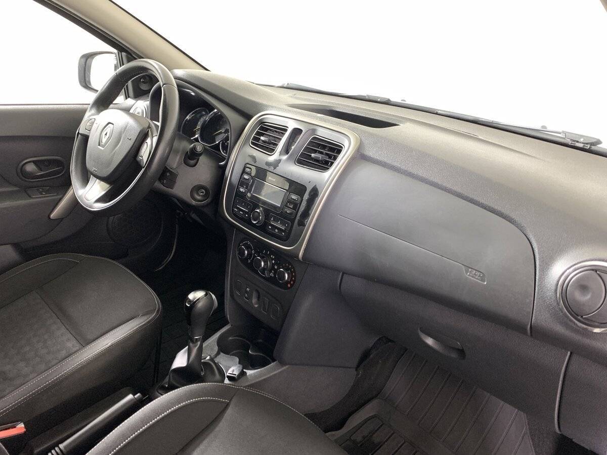 Рено Логан б/у, 2017, Автоматическая. Фото: #12