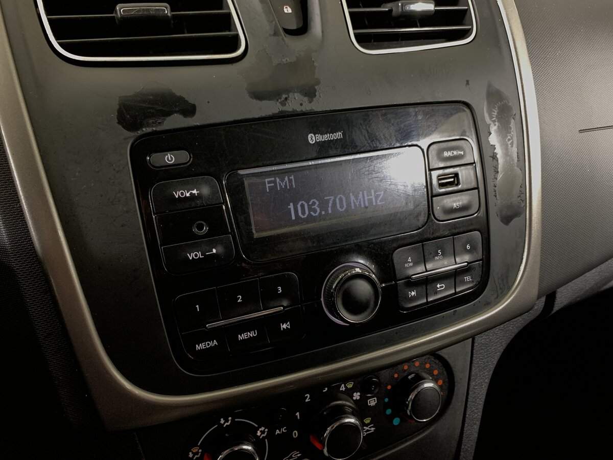 Рено Логан б/у, 2017, Автоматическая. Фото: #14