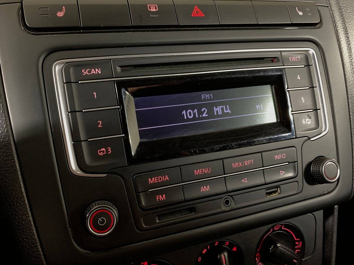 Фольксваген Поло б/у, 2014, Автоматическая. Фото: #14