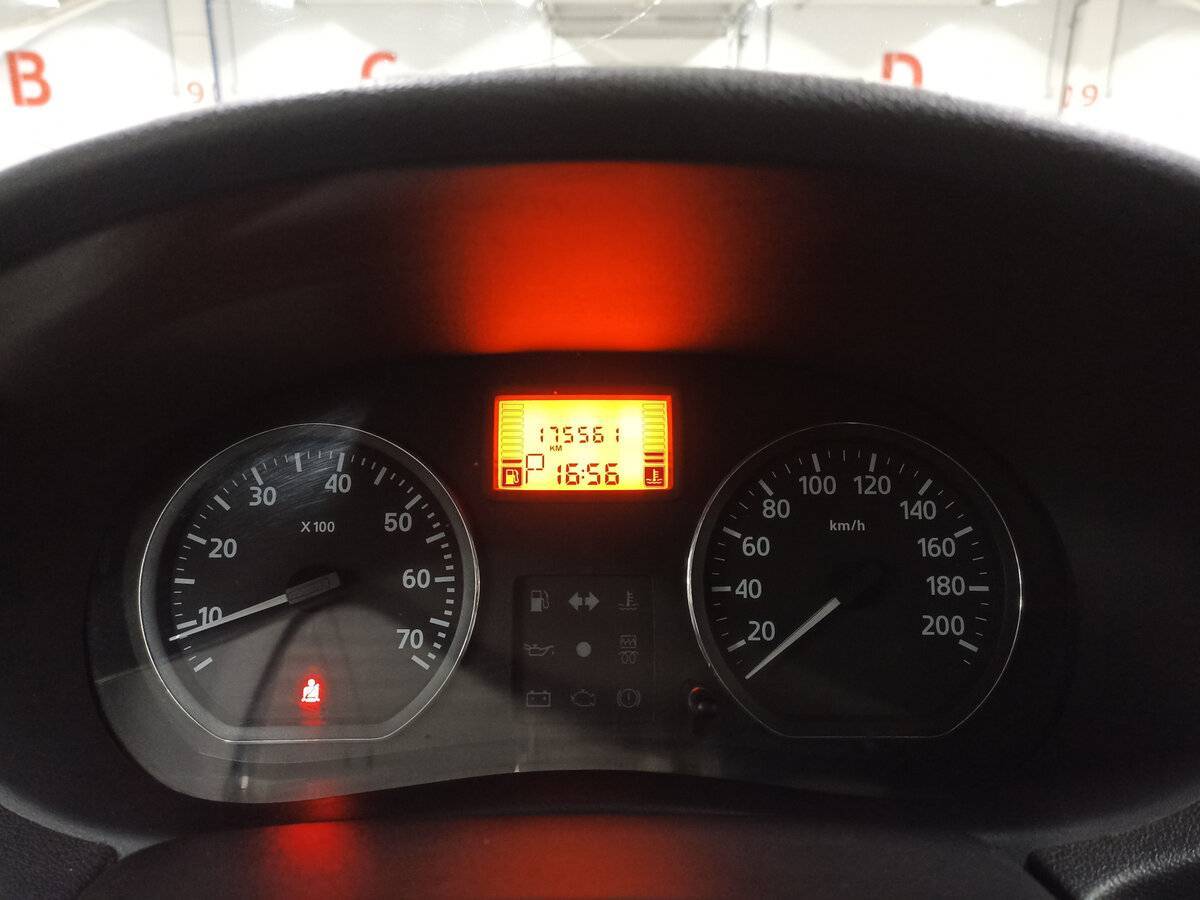 Ниссан Альмера б/у, 2017, Автоматическая. Фото: #12