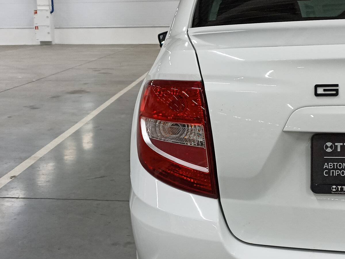 Лада (ВАЗ) Гранта б/у, 2021, Механическая. Фото: #8