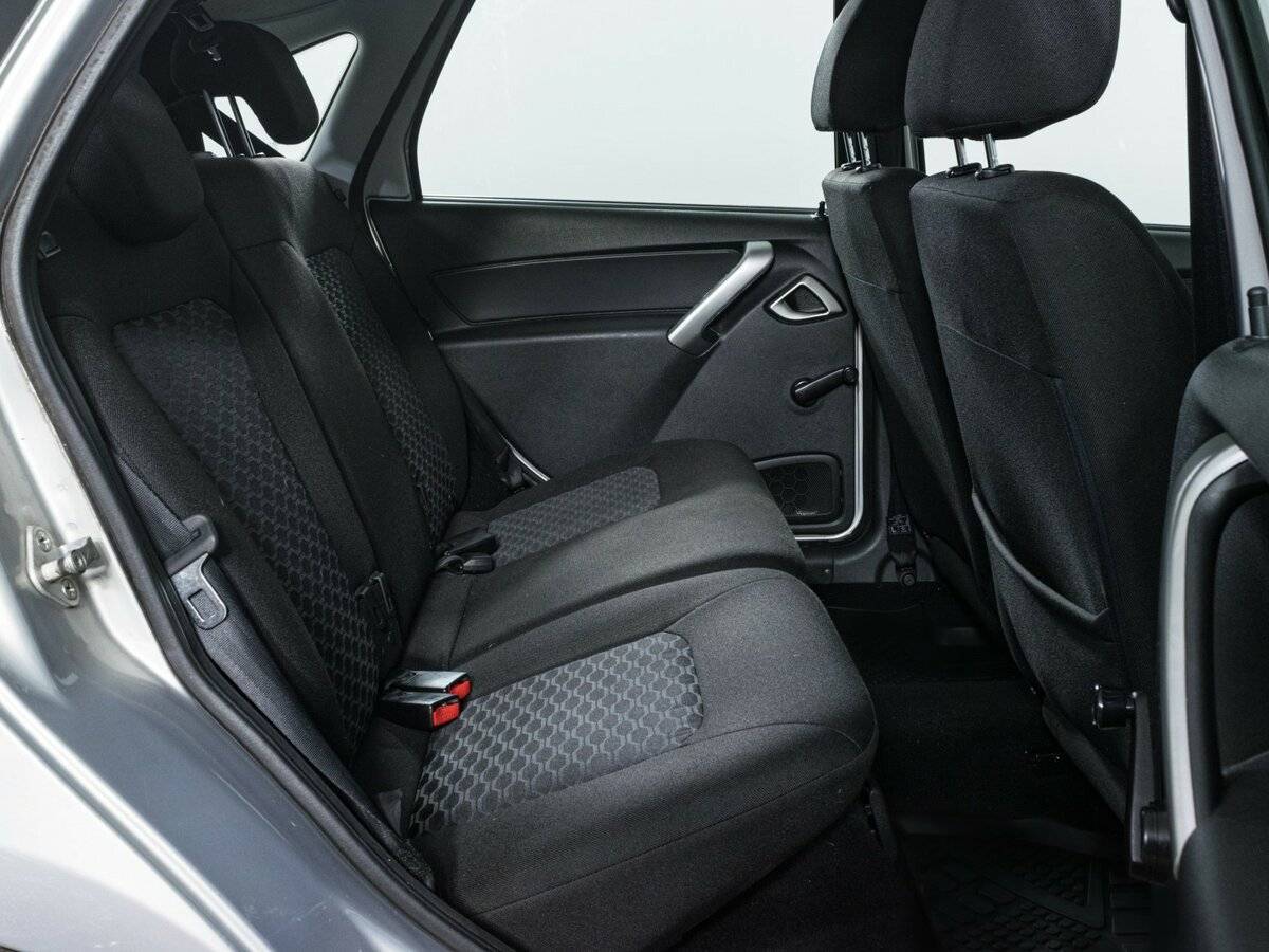 Лада (ВАЗ) Гранта б/у, 2020, Механическая. Фото: #11