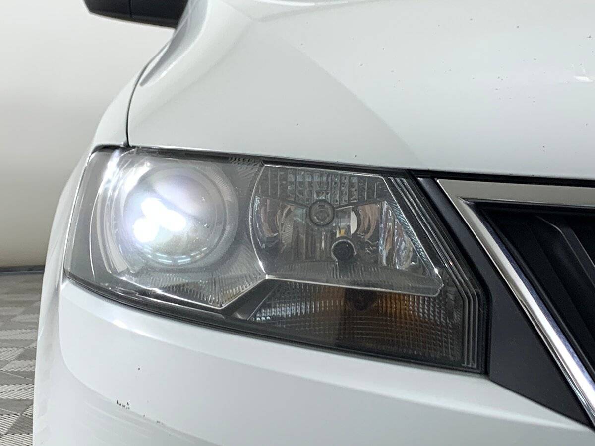 Шкода Рапид б/у, 2015, Роботизированная. Фото: #9