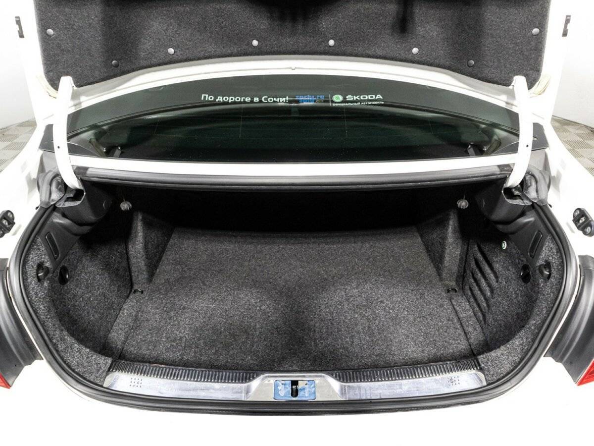 Шкода Суперб б/у, 2013, Роботизированная. Фото: #14