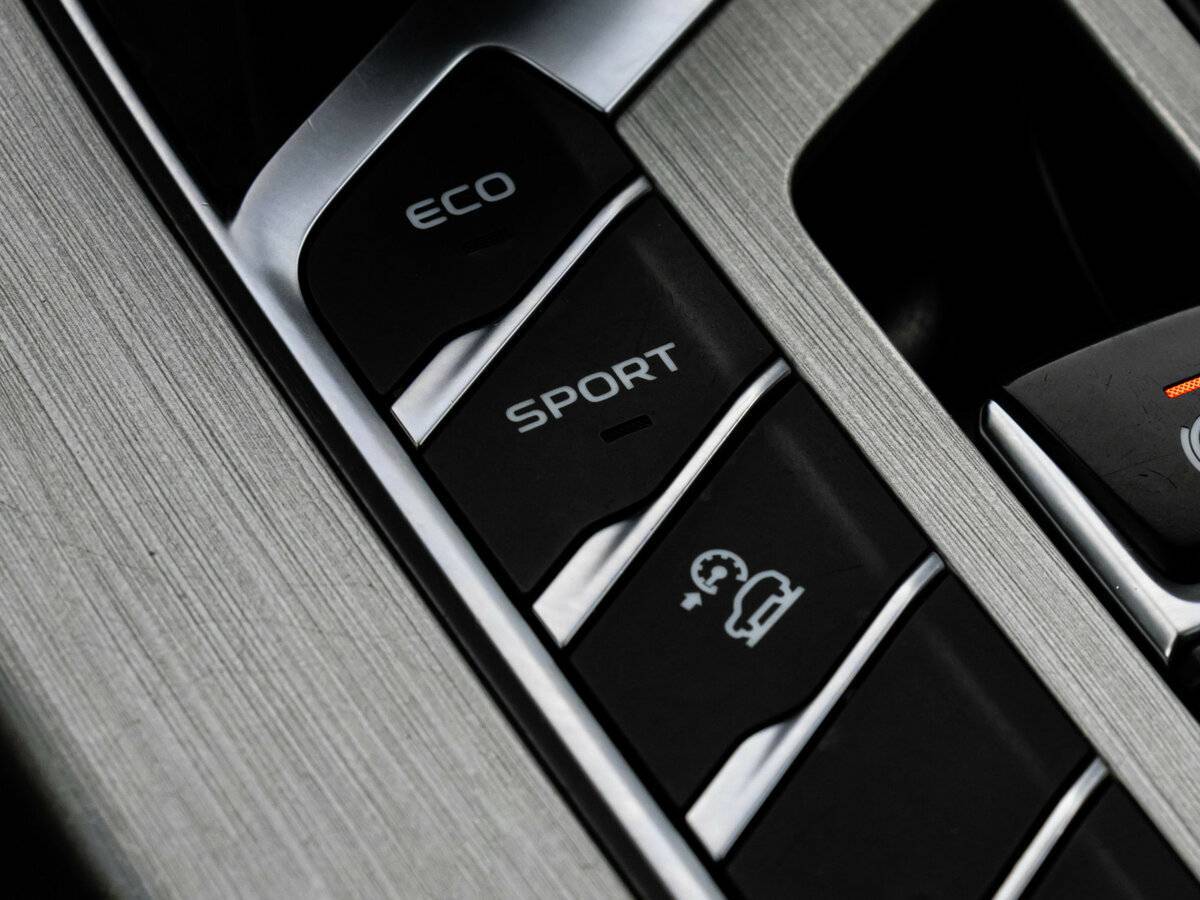 Джили Кулрэй б/у, 2022, Роботизированная. Фото: #13