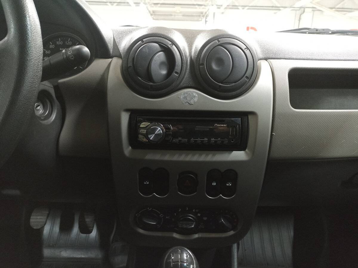 Рено Сандеро б/у, 2013, Механическая. Фото: #14