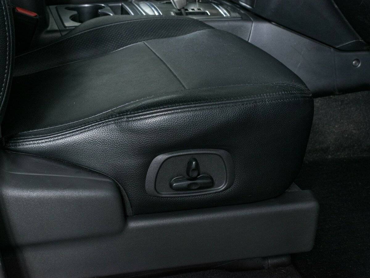 Митсубиши Паджеро б/у, 2013, Автоматическая. Фото: #15