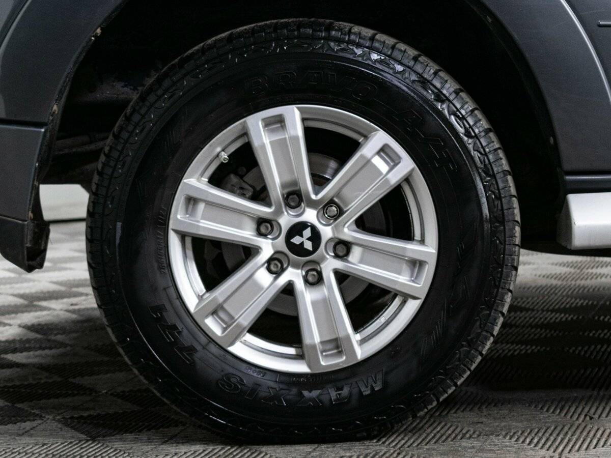 Митсубиши Паджеро б/у, 2013, Автоматическая. Фото: #16