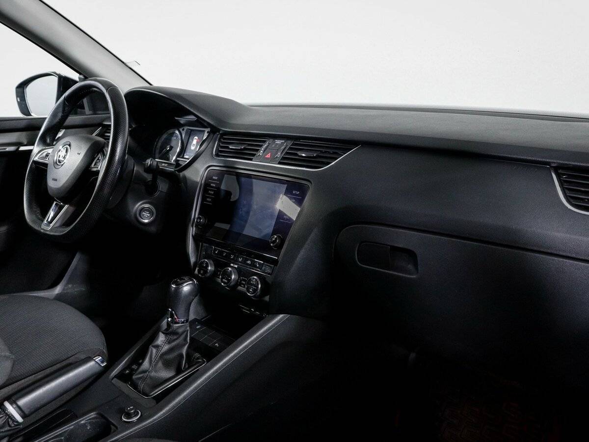 Шкода Октавия б/у, 2017, Роботизированная. Фото: #6