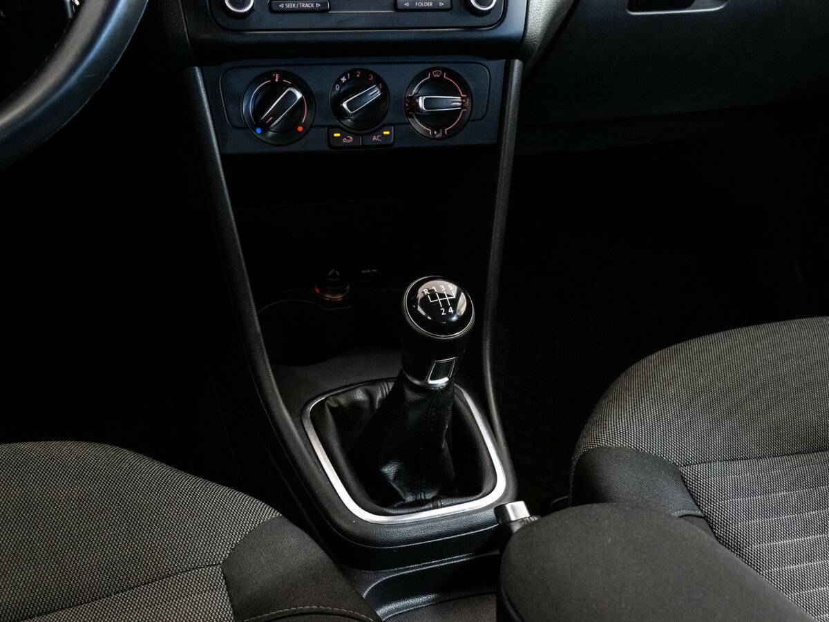 Фольксваген Поло б/у, 2013, Механическая. Фото: #12