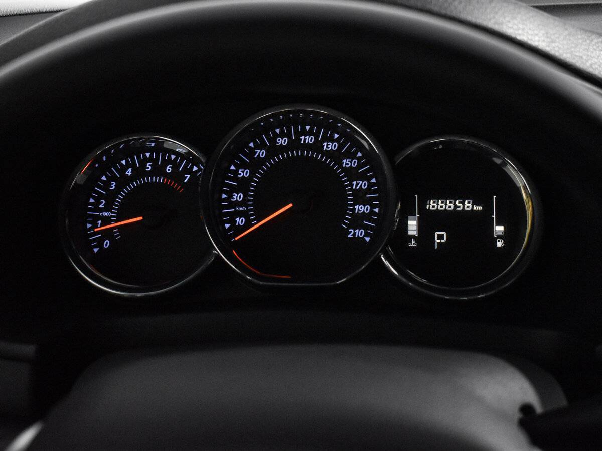 Рено Логан б/у, 2019, Автоматическая. Фото: #15