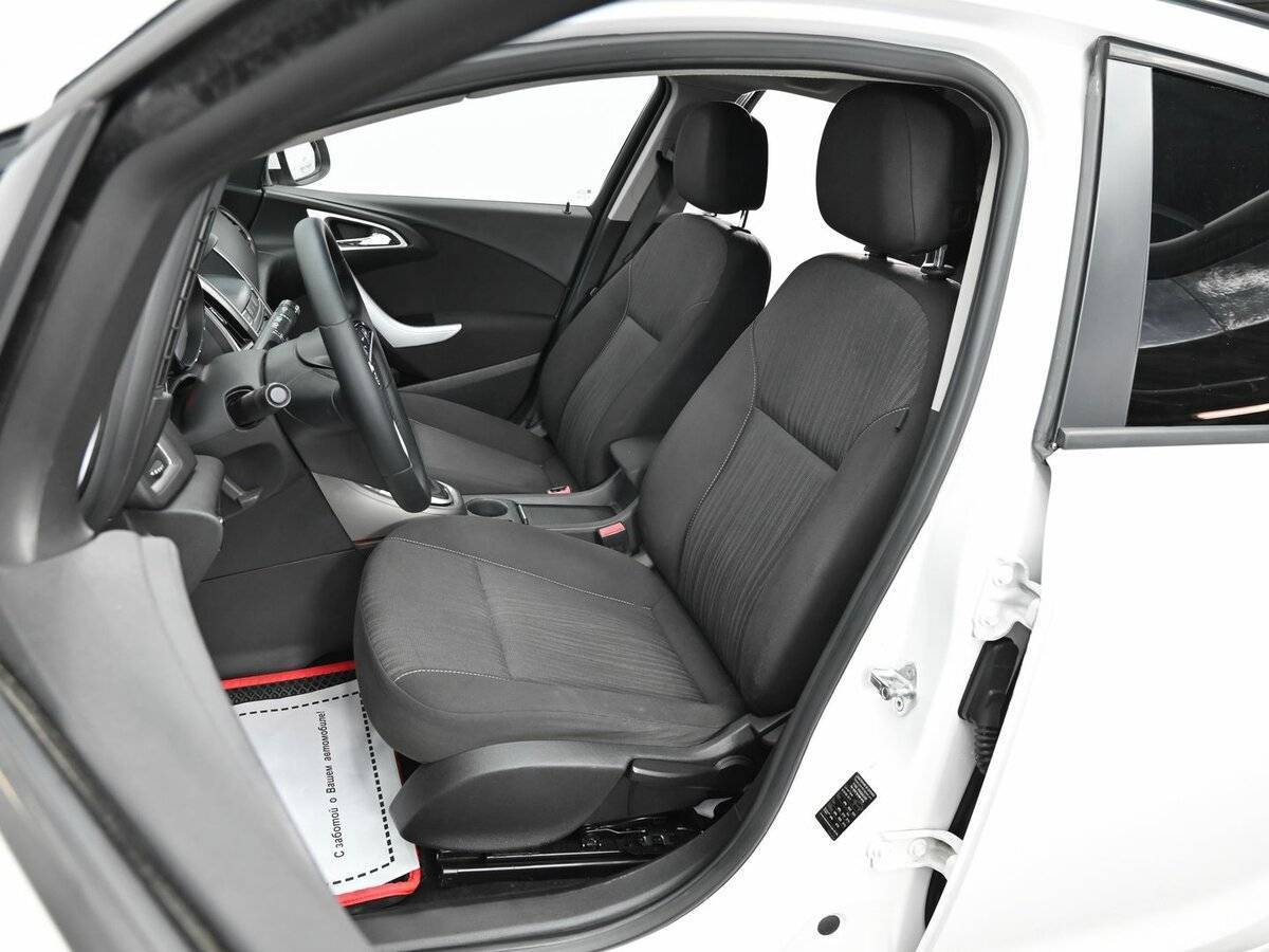 Опель Астра б/у, 2012, Автоматическая. Фото: #5