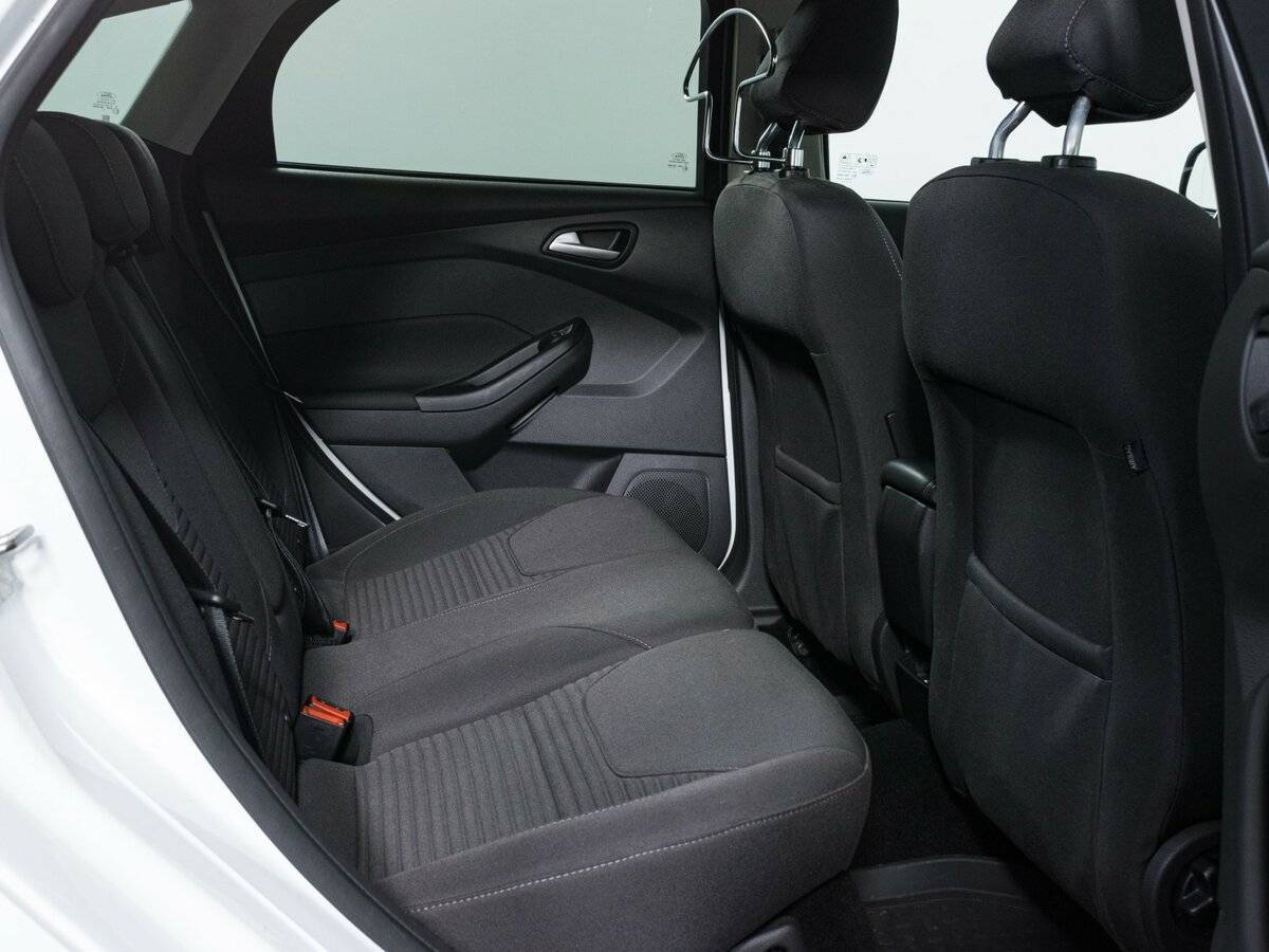 Форд Фокус б/у, 2015, Роботизированная. Фото: #11