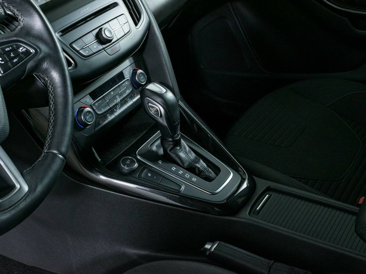 Форд Фокус б/у, 2015, Роботизированная. Фото: #15