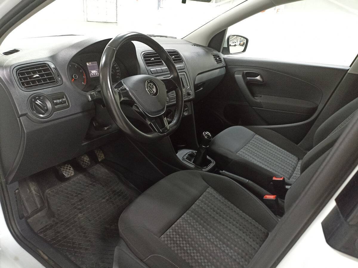 Фольксваген Поло б/у, 2018, Механическая. Фото: #15