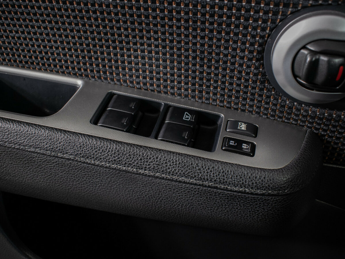 Ниссан Тиида б/у, 2013, Автоматическая. Фото: #13