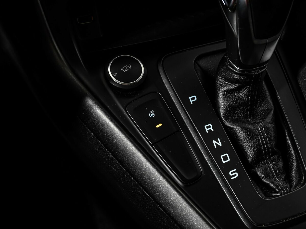 Форд Фокус б/у, 2015, Роботизированная. Фото: #11