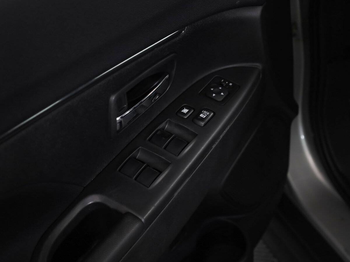 Митсубиши АС-Икс б/у, 2013, Вариатор. Фото: #11