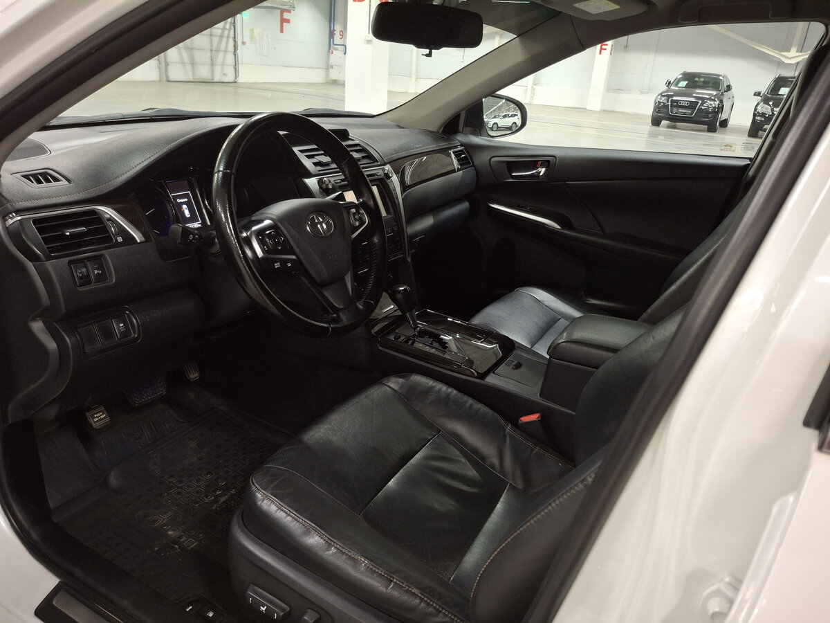 Тойота Камри б/у, 2015, Автоматическая. Фото: #15