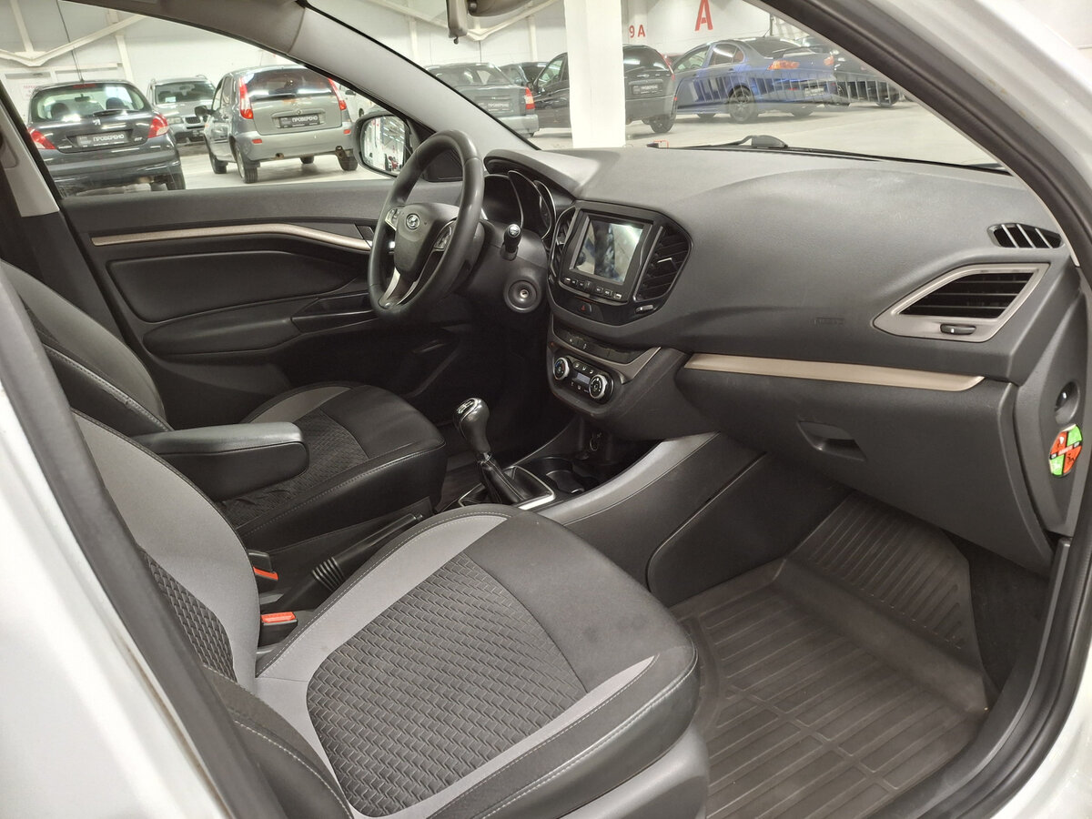 Лада (ВАЗ) Веста б/у, 2017, Механическая. Фото: #10