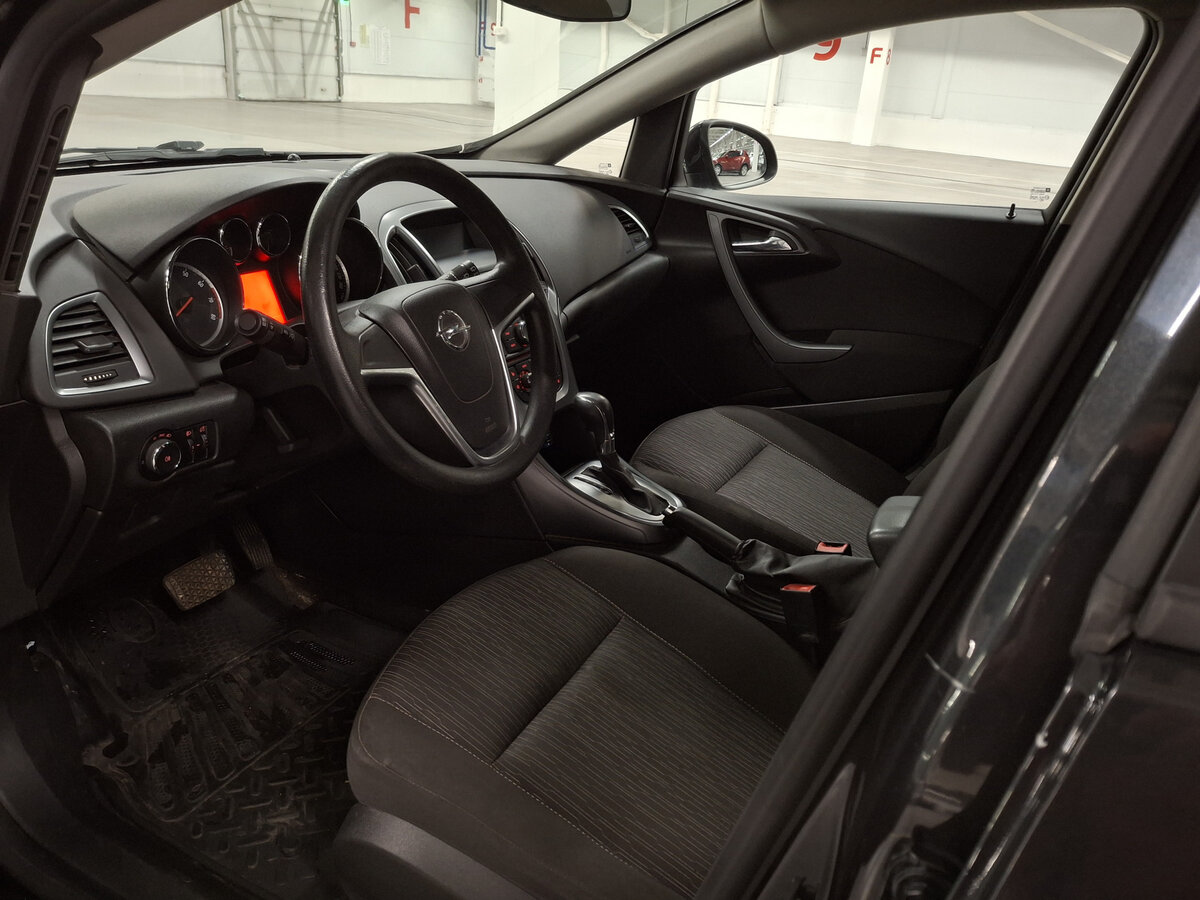 Опель Астра б/у, 2013, Автоматическая. Фото: #14