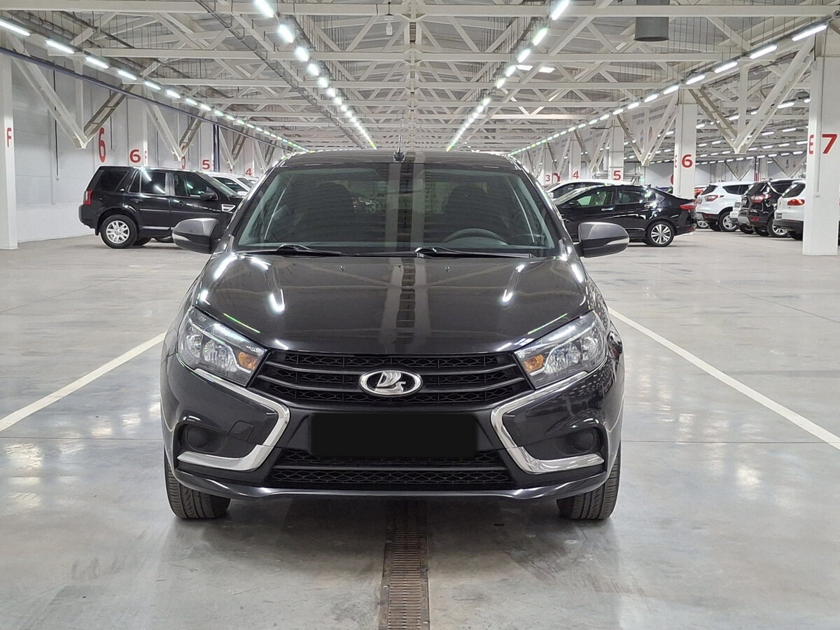 Лада (ВАЗ) Веста б/у, 2018, Механическая. Фото: #1