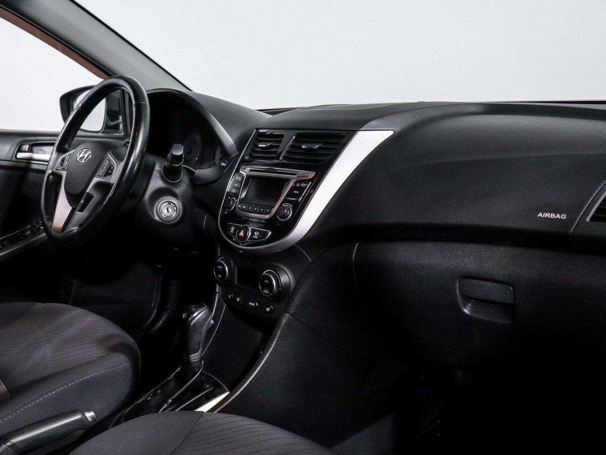 Хендай Солярис б/у, 2015, Автоматическая. Фото: #6