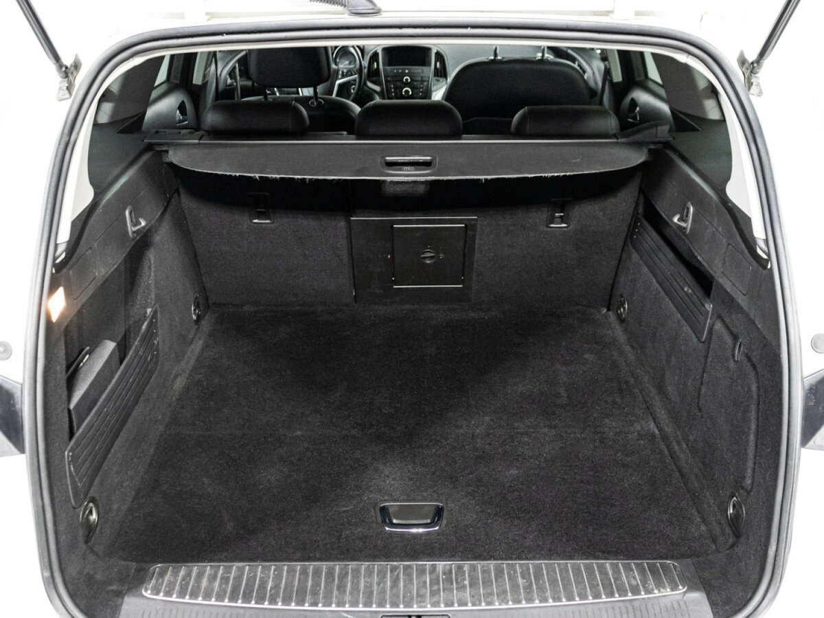 Опель Астра б/у, 2014, Автоматическая. Фото: #15