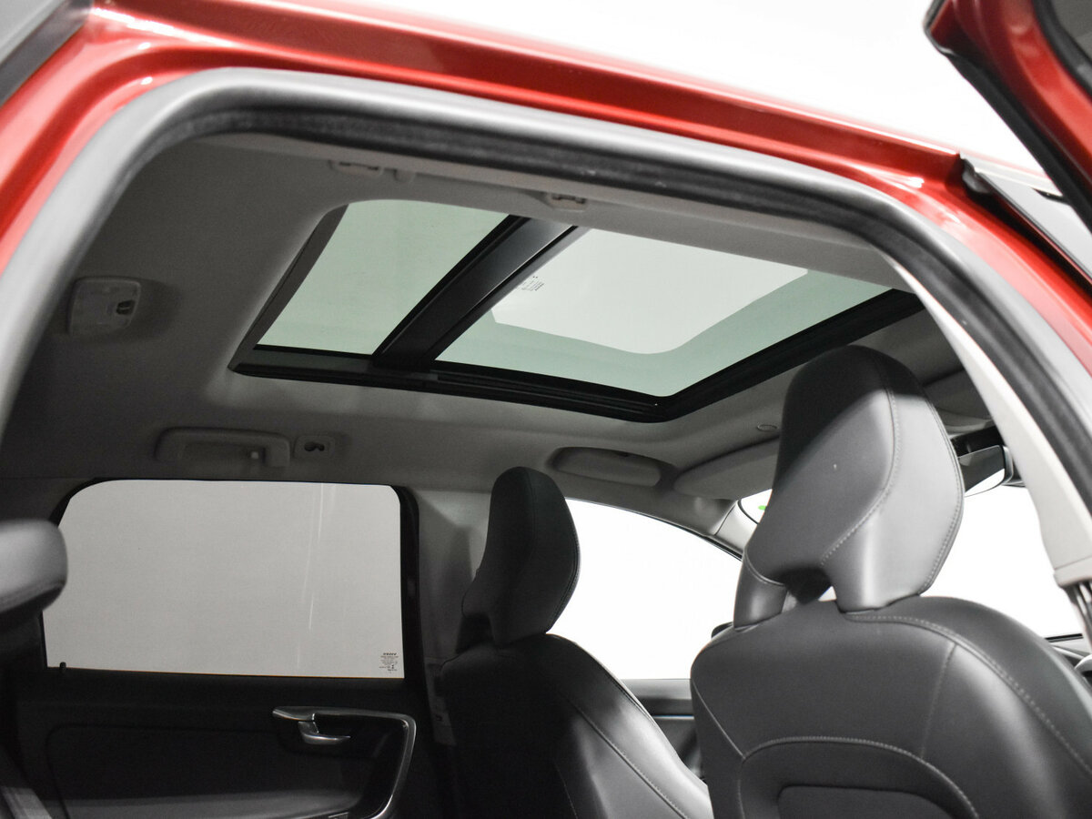 Вольво ИксЦ60 б/у, 2015, Автоматическая. Фото: #14