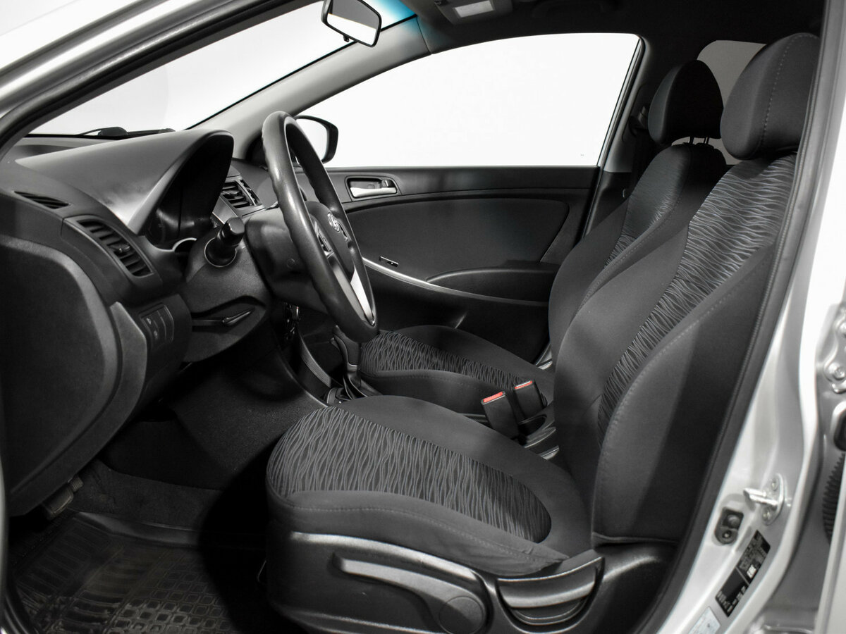 Хендай Солярис б/у, 2015, Автоматическая. Фото: #9