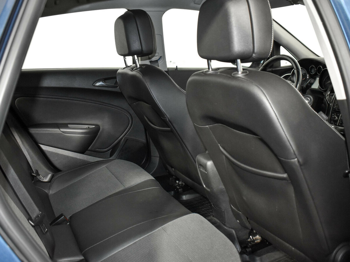 Опель Астра б/у, 2013, Автоматическая. Фото: #10