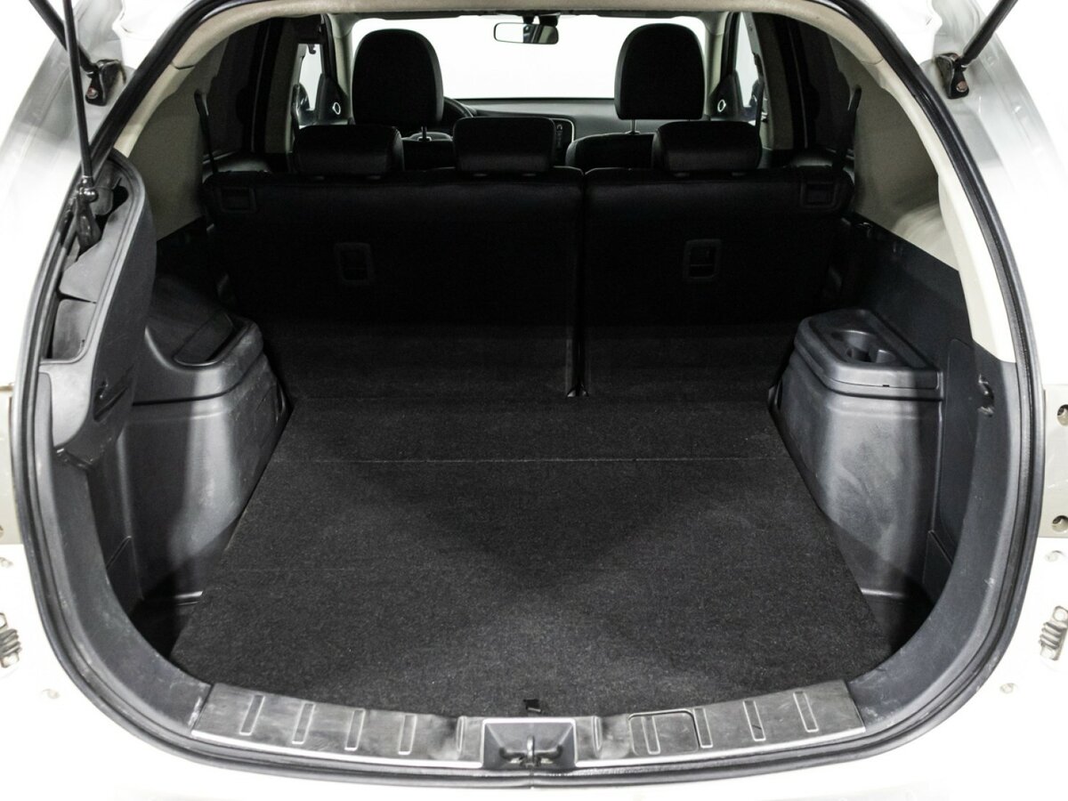 Митсубиши Оутлэндер б/у, 2014, Автоматическая. Фото: #13