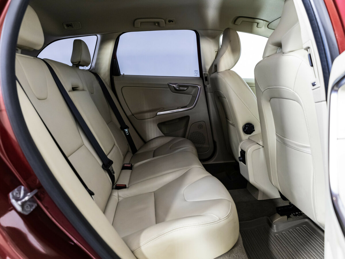 Вольво ИксЦ60 б/у, 2014, Автоматическая. Фото: #13