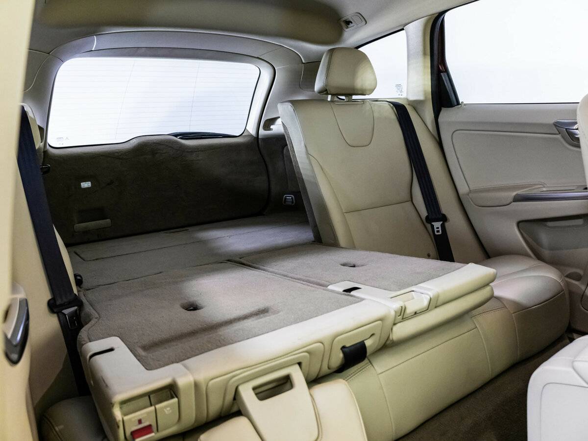 Вольво ИксЦ60 б/у, 2014, Автоматическая. Фото: #17