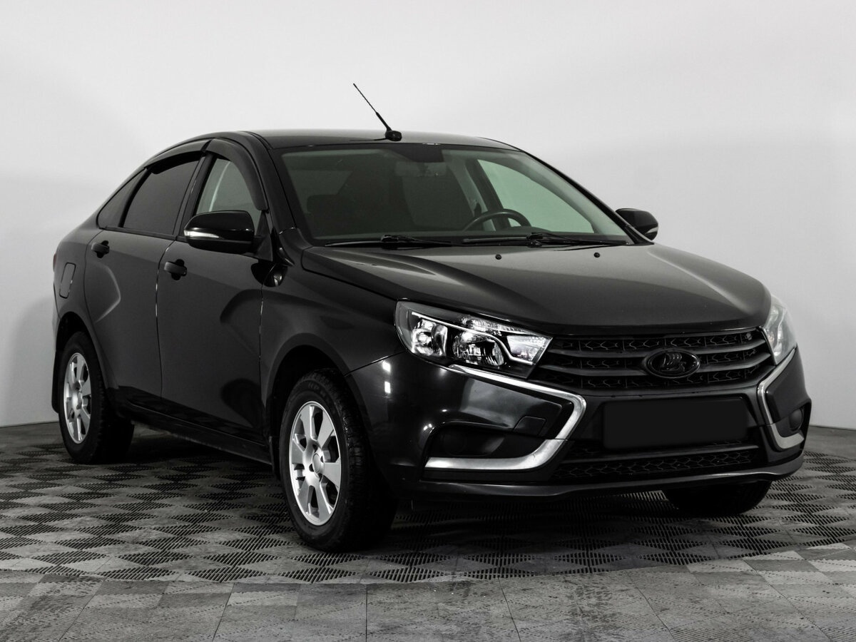 Лада (ВАЗ) Веста б/у, 2017, Механическая. Фото: #2