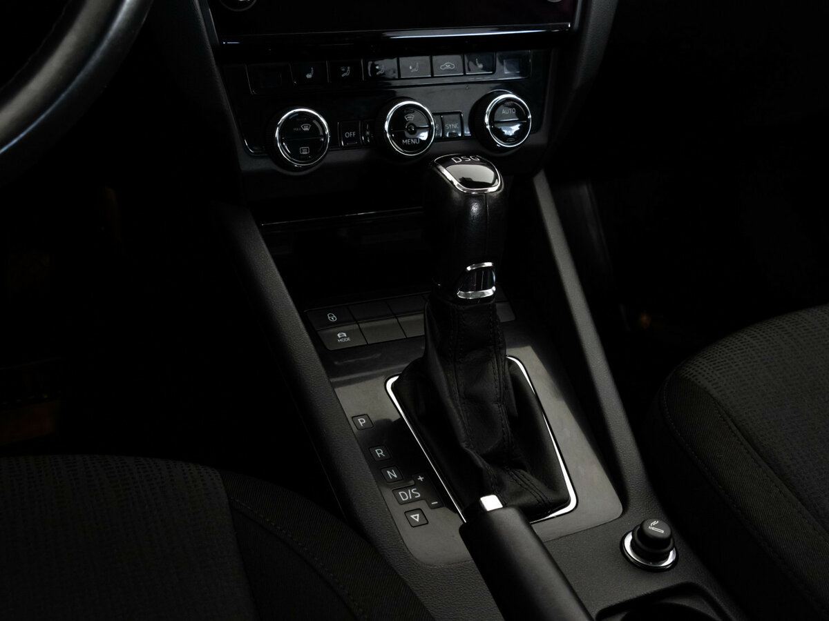 Шкода Октавия б/у, 2017, Роботизированная. Фото: #9