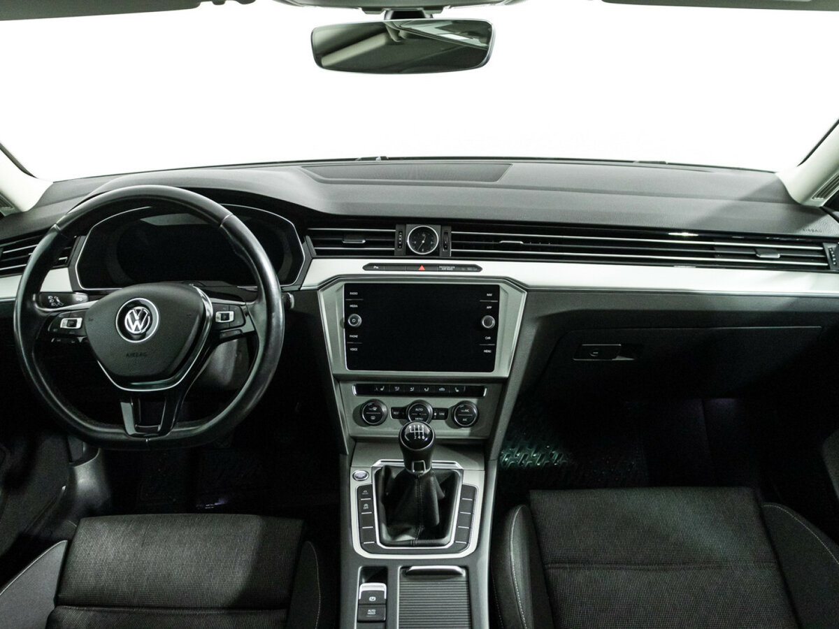 Фольксваген Пассат б/у, 2017, Механическая. Фото: #12