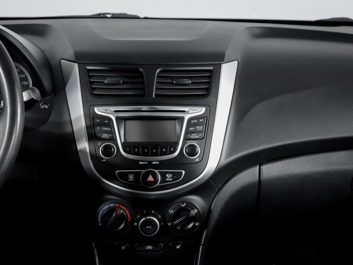 Хендай Солярис б/у, 2013, Механическая. Фото: #10