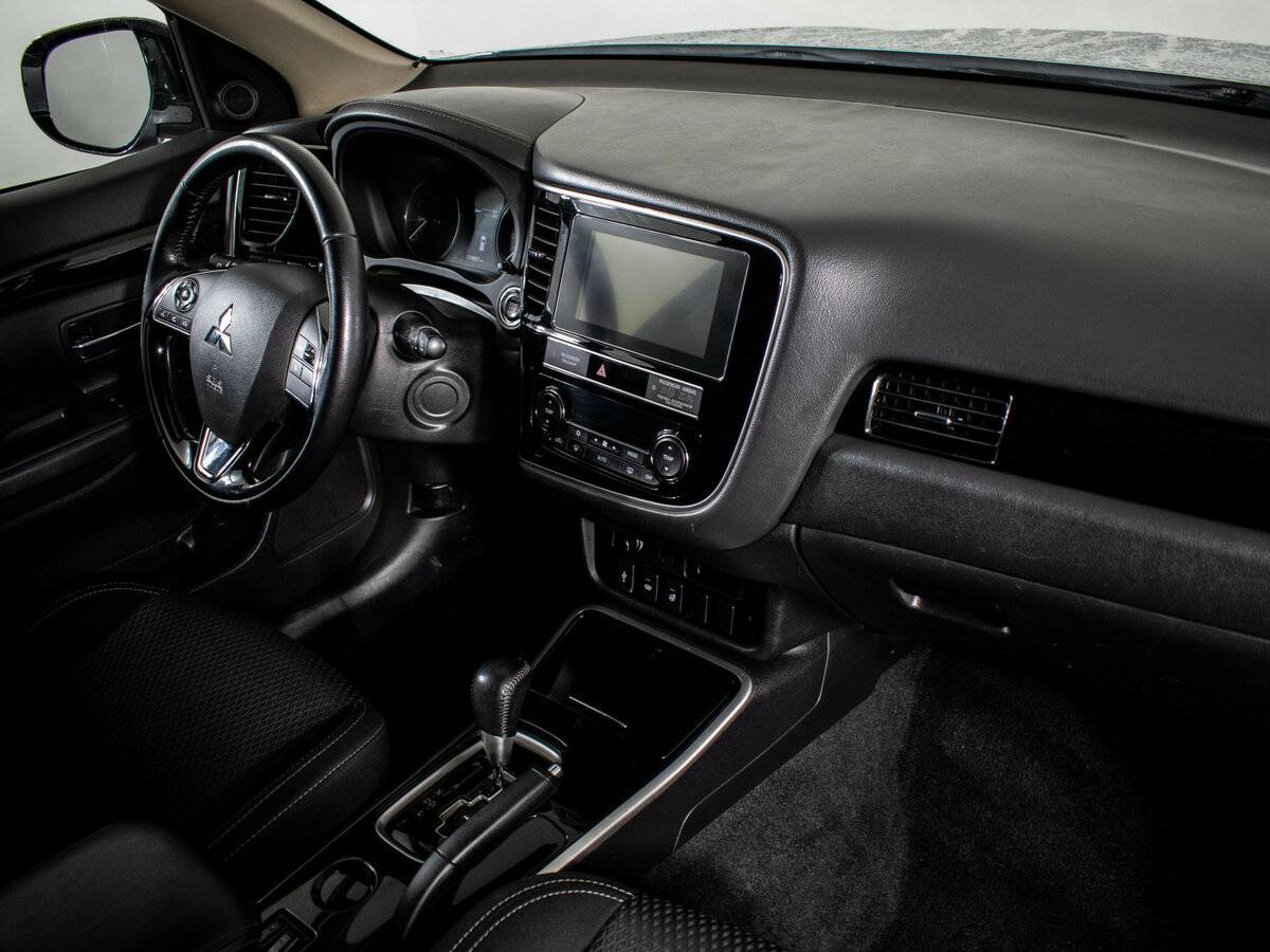 Митсубиши Оутлэндер б/у, 2018, Вариатор. Фото: #9