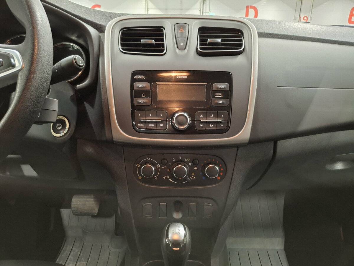 Рено Логан б/у, 2020, Автоматическая. Фото: #14