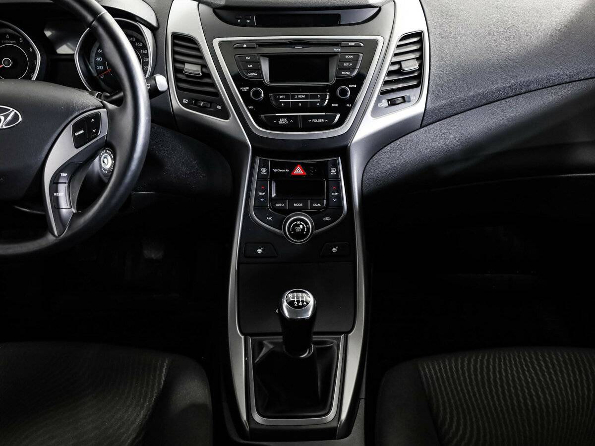 Хендай Елантра б/у, 2015, Механическая. Фото: #9