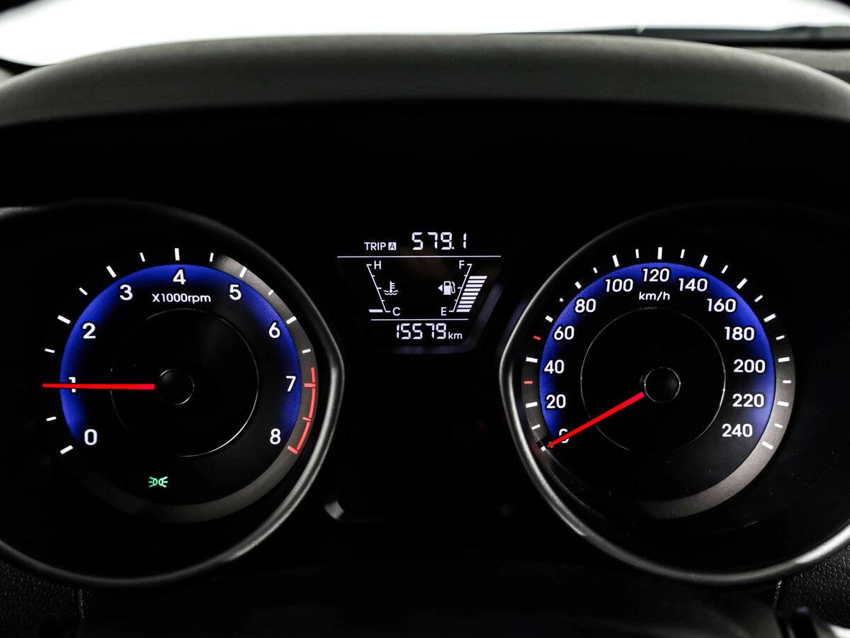 Хендай Елантра б/у, 2015, Механическая. Фото: #17