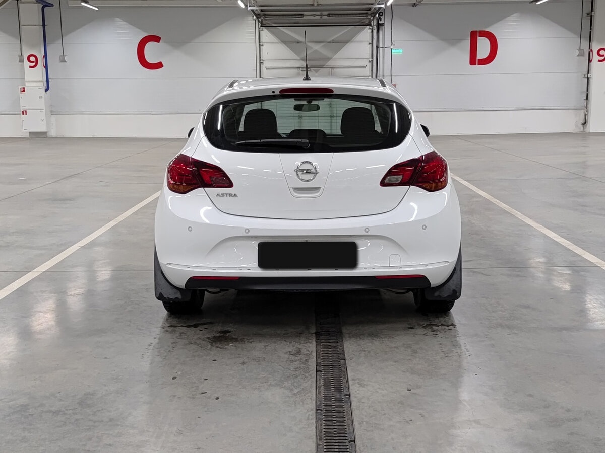 Опель Астра б/у, 2013, Механическая. Фото: #5