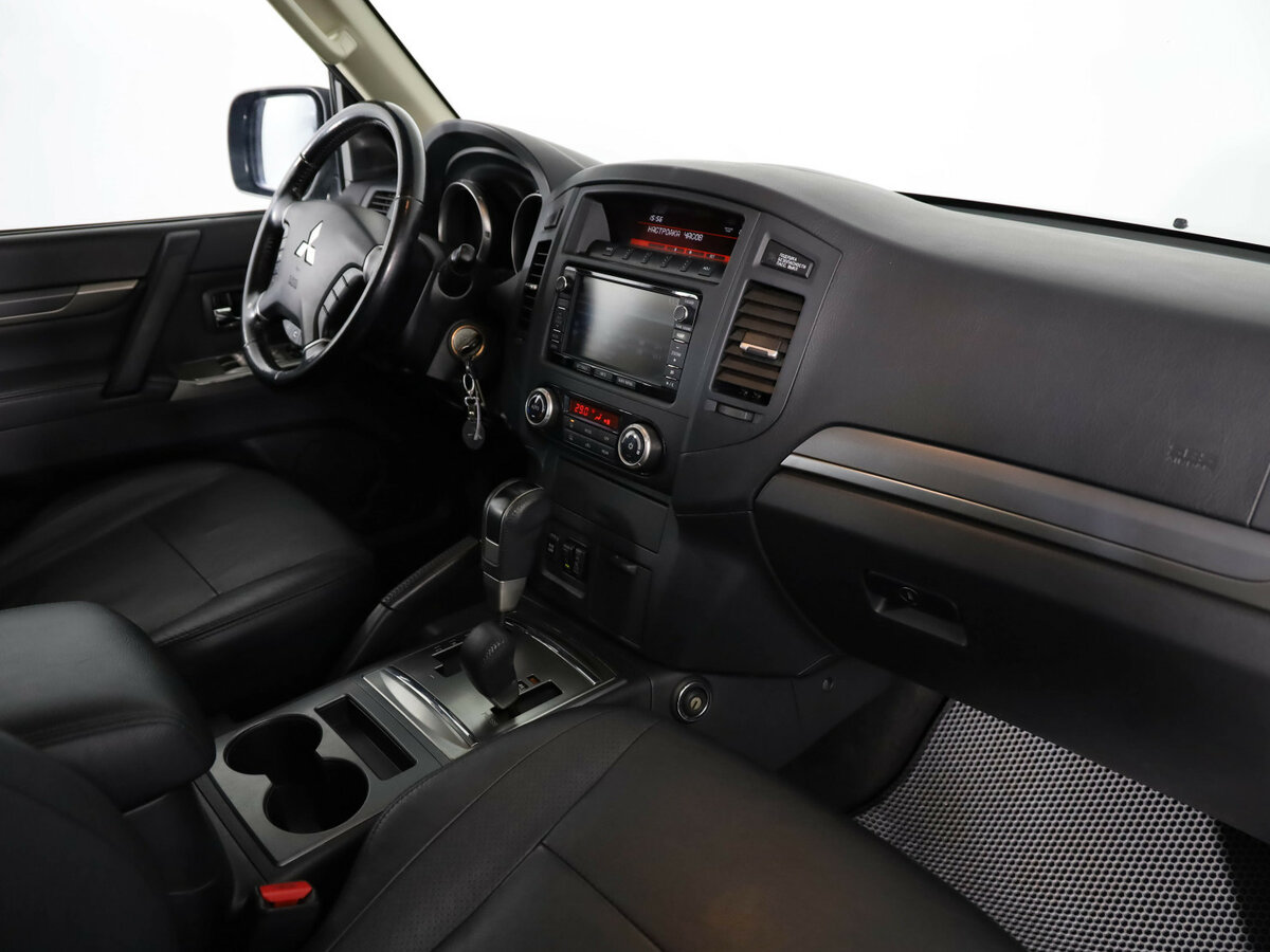 Митсубиши Паджеро б/у, 2013, Автоматическая. Фото: #10